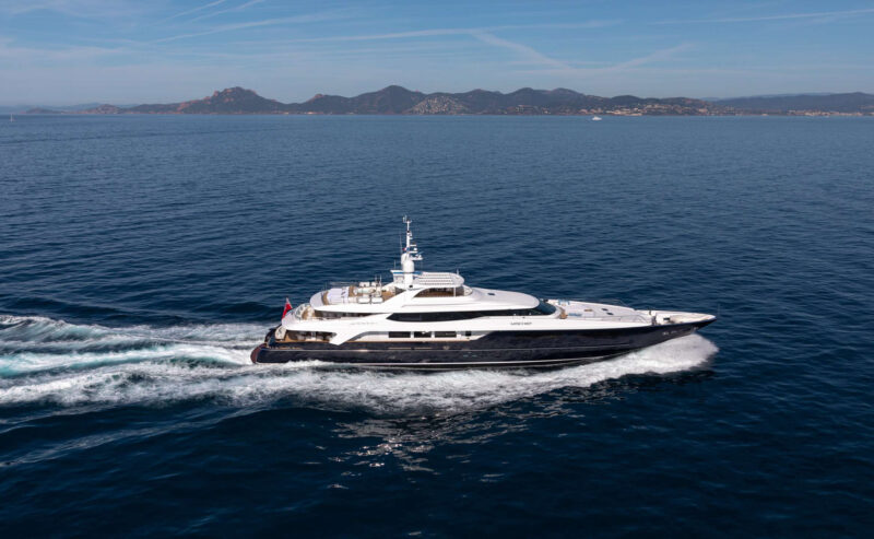 M/Y MISCHIEF